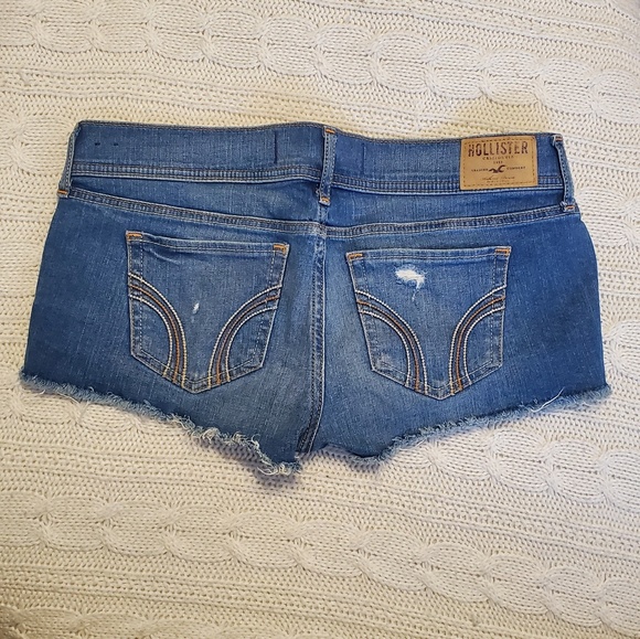 Denim shorts - Picture 2 of 3
